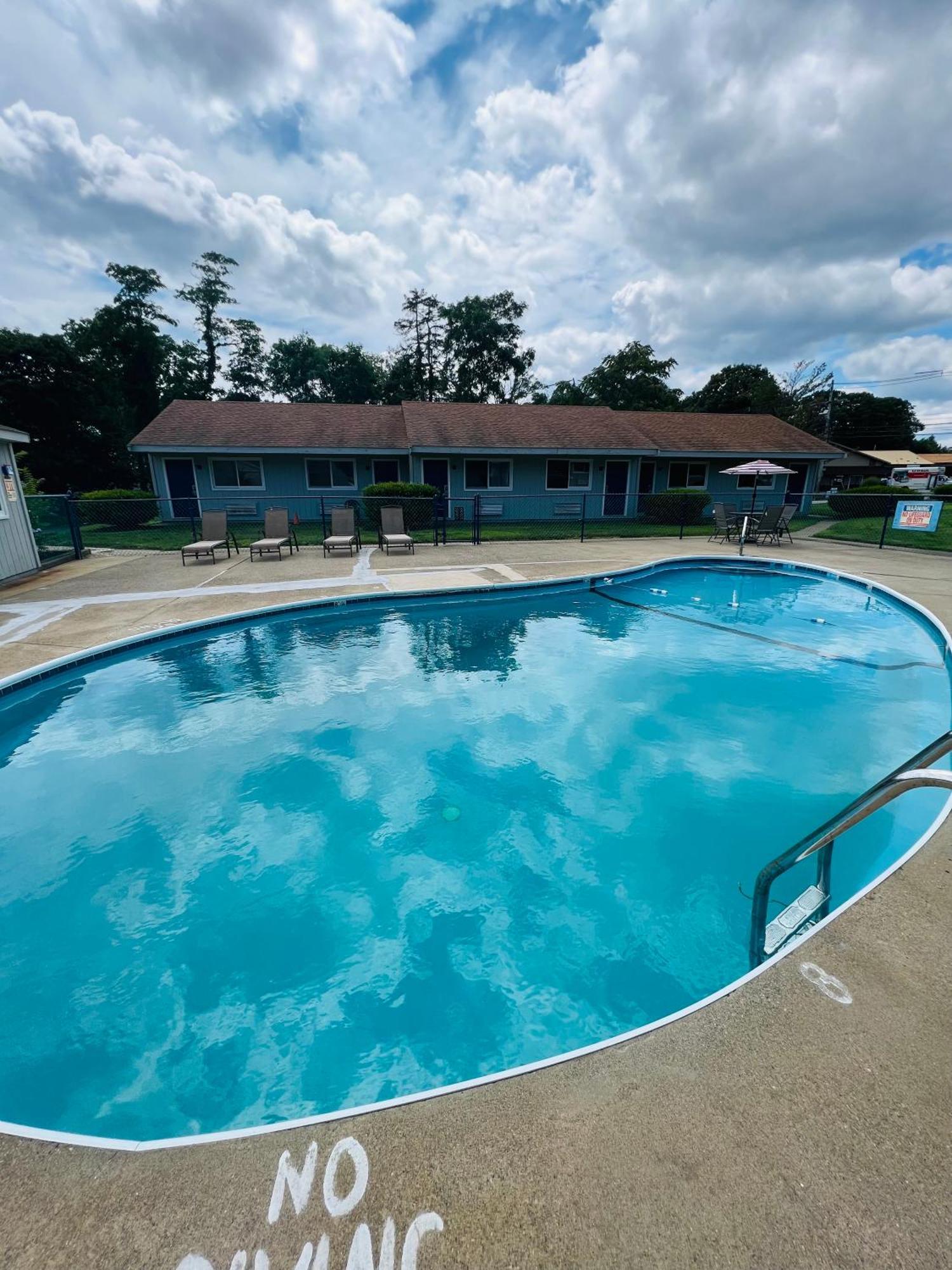 Captain'S Lodge Motel Gloucester Εξωτερικό φωτογραφία